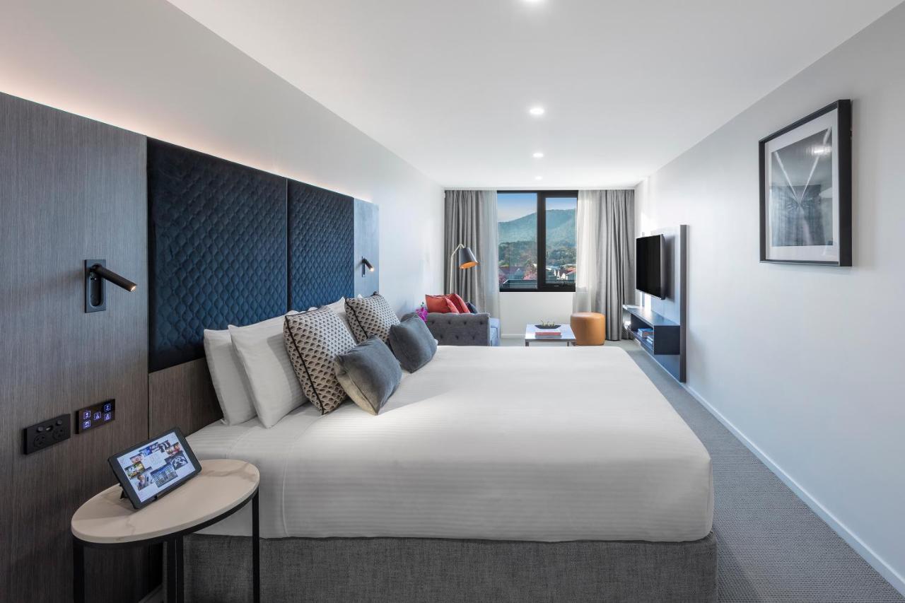 Deco Hotel Canberra Exterior photo